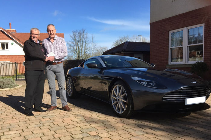 1505751544astonmartindb11